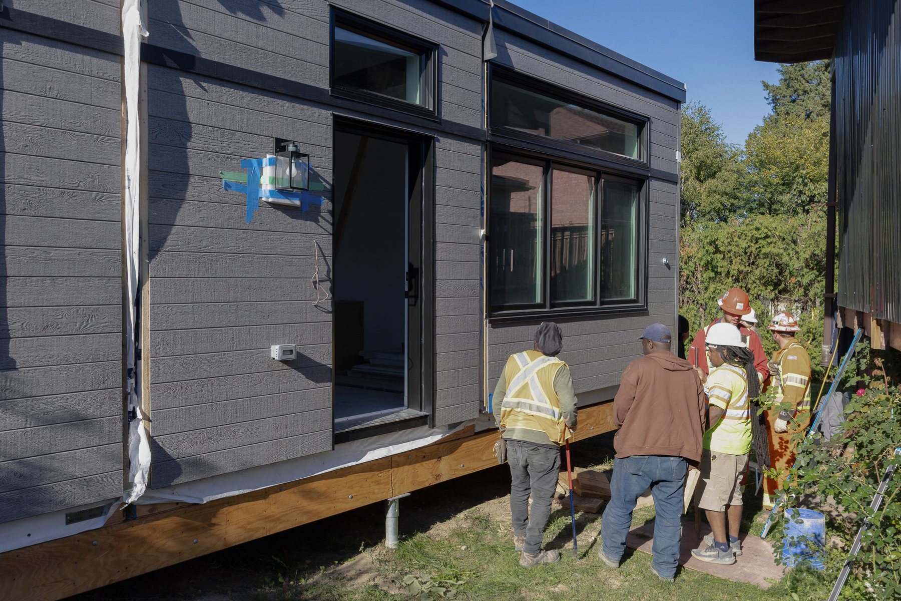 Searle Avenue — image 6
